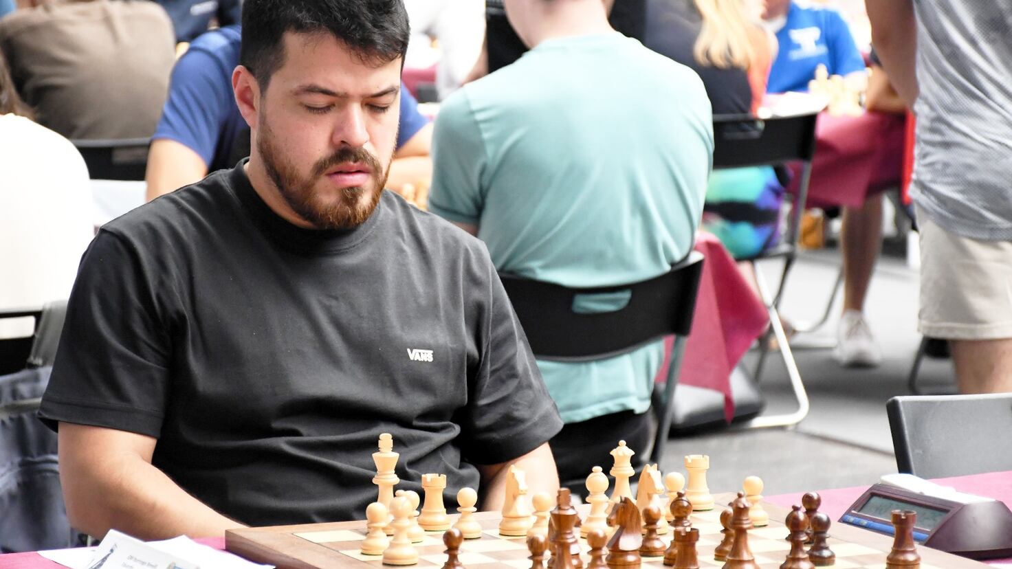Eduardo Iturrizaga durante una competición de ajedrez
